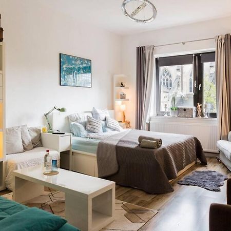 דיסלדורף Beautiful Cozy 1-Room Apartment, Near Rhine מראה חיצוני תמונה